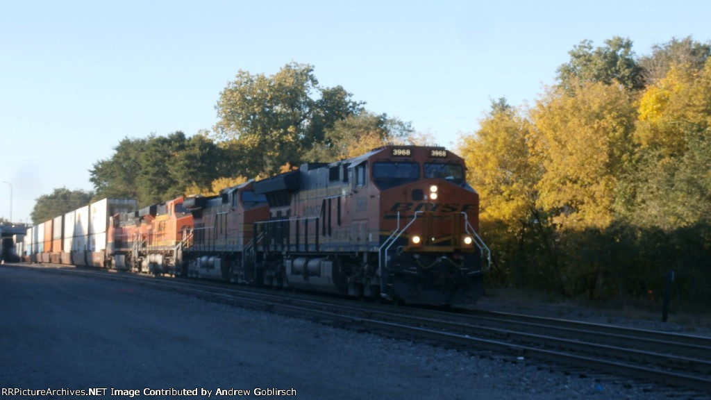 BNSF 3968, 4073, 6182 & 1062